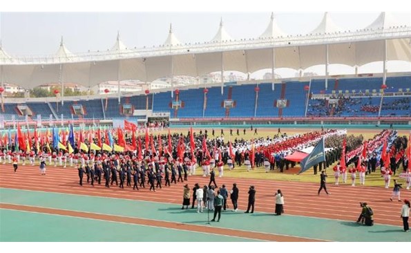 成人小说
市运会上创佳绩