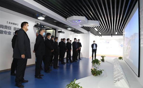 滨州市国资委考察团来产投集团考察交流