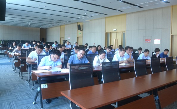 勇担新使命 开启新征程——成人小说
举行中层管理人员任前谈话会议